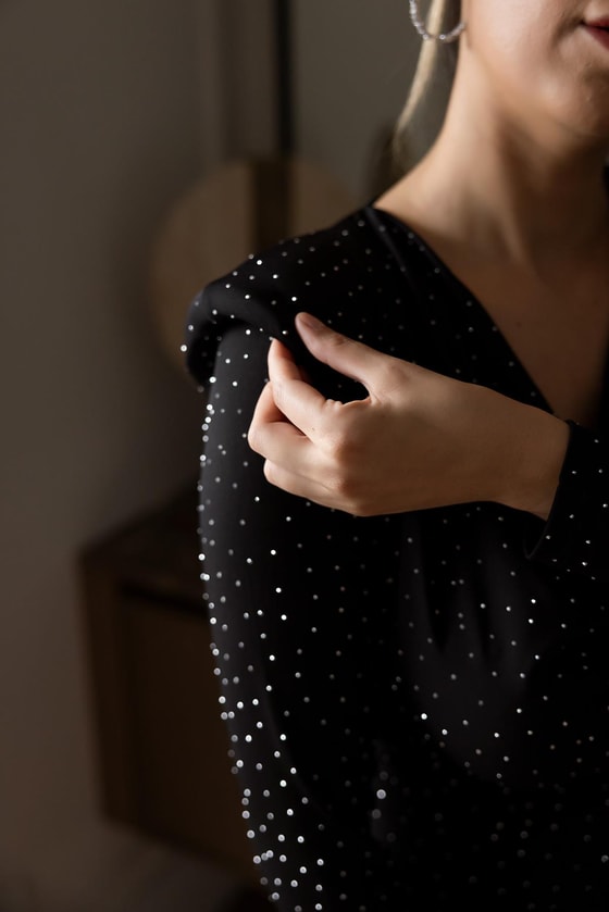 Vatkalı Işıltılı Elbise - SİYAH