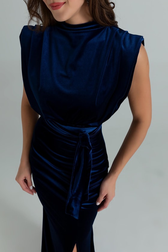 Yaka Dökümlü Kadife Abiye - LACİVERT