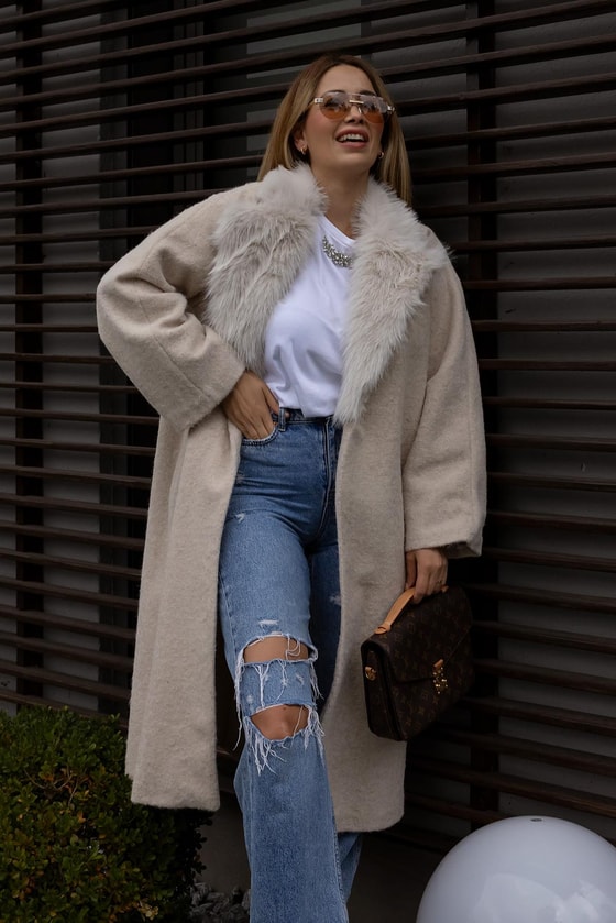 Yaka Kürklü Kuşaklı Kaban - KREM