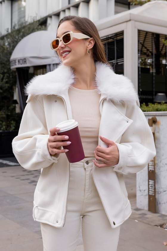 Yaka Peluş Bomber Ceket - KREM