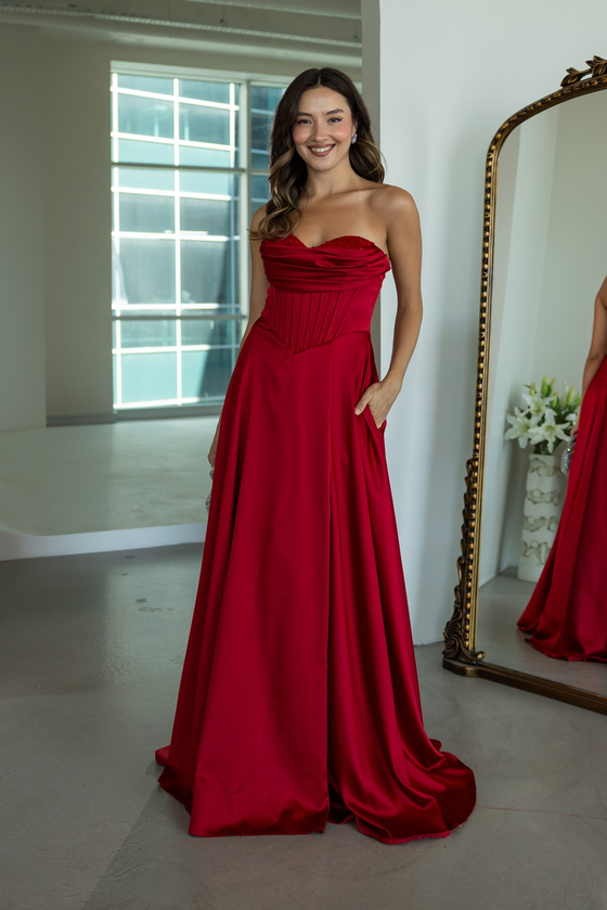 Balenli Boncuk Detaylı Abiye - KIRMIZI