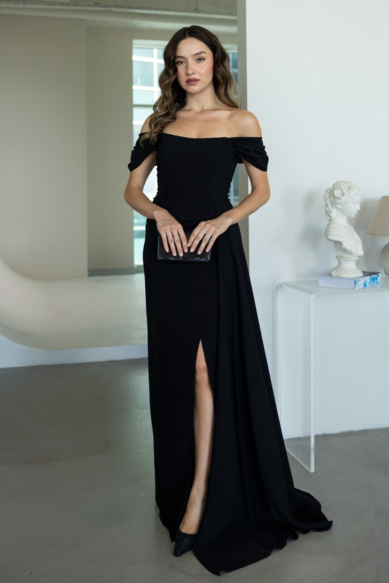 Drape Detaylı Düşük Omuz Abiye - SİYAH