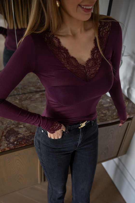 V Yaka Dantel Detaylı Bluz - BORDO