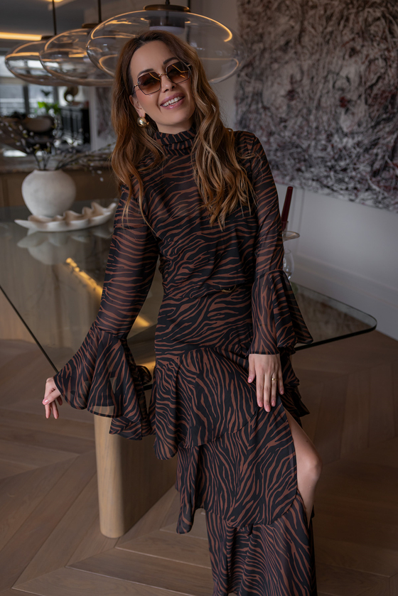 Zebra Desen Katlı Şifon Elbise - KAHVERENGİ