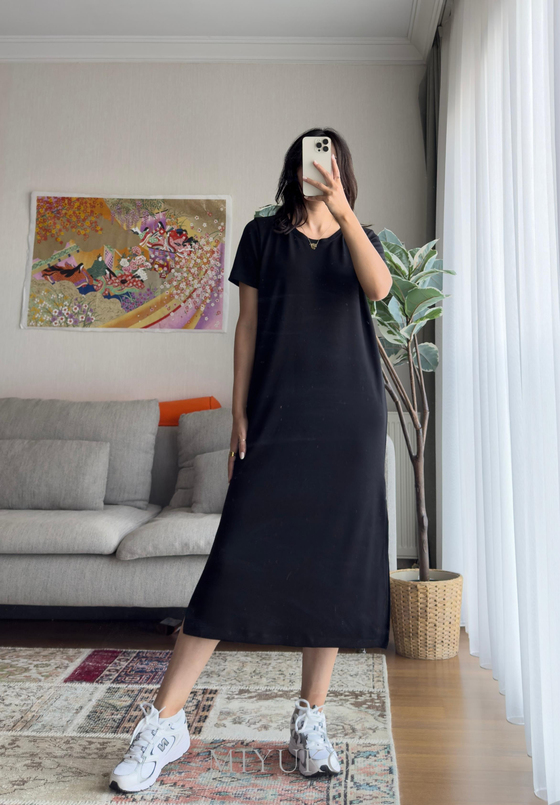 Jikai Yırtmaçlı Midi Elbise Siyah