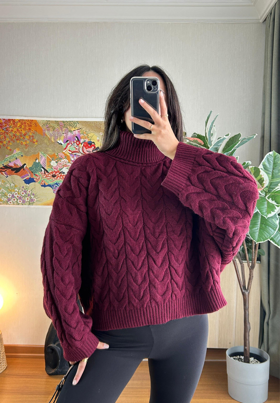 Miyuki Boğazlı Oversize Kazak