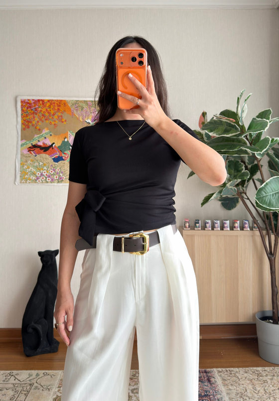 Asira Yan Bağlamalı T-Shirt Siyah