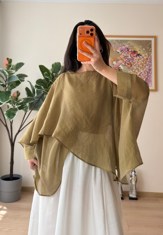 Beniho Uçuşan Pelerin Bluz Olive