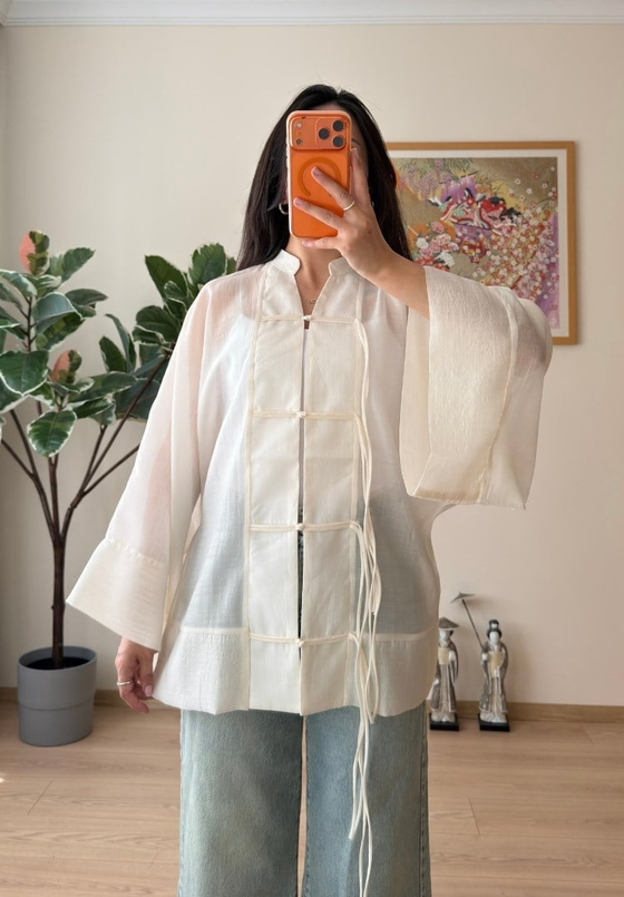 Kasumi Brit Düğmeli Kimono Ekru