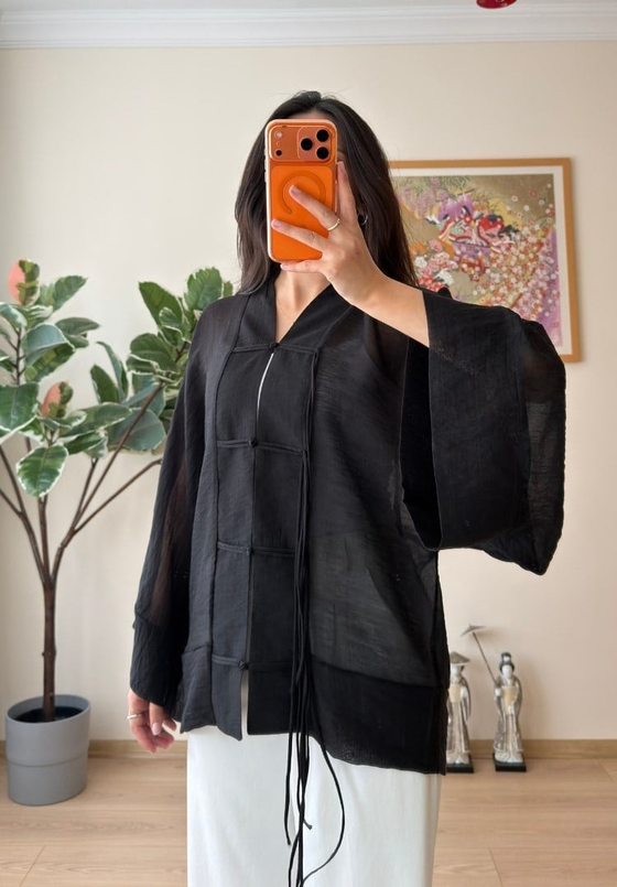 Kasumi Brit Düğmeli Kimono Siyah