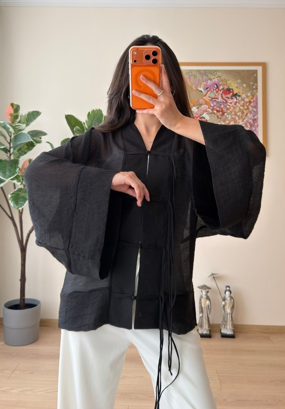 Kasumi Brit Düğmeli Kimono Siyah