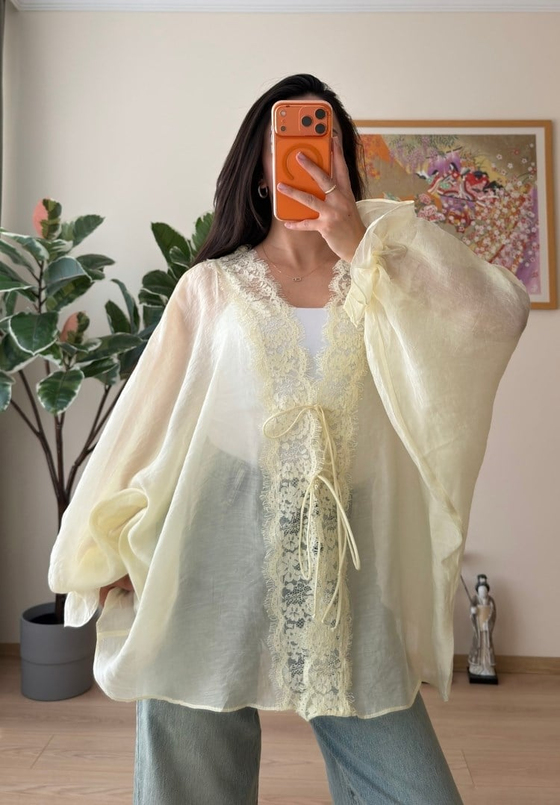 Kinu Dantel Detaylı Bağlamalı Kimono Sarı