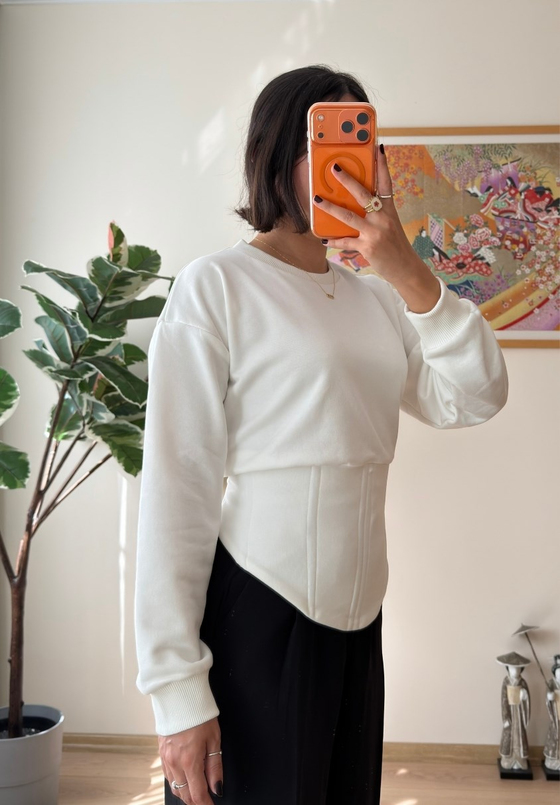 Korse Detaylı Bağcıklı Sweatshirt Beyaz