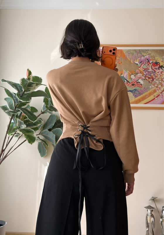 Korse Detaylı Bağcıklı Sweatshirt Vizon