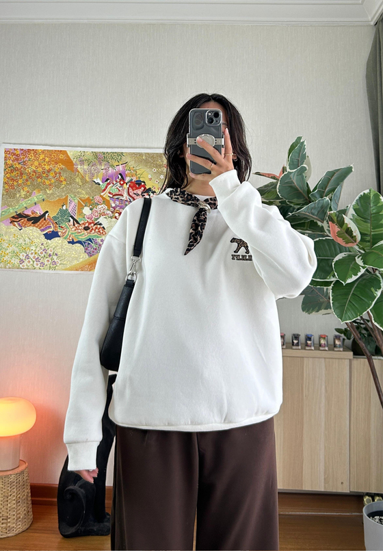 Leopar Baskılı Fularlı Sweatshirt 