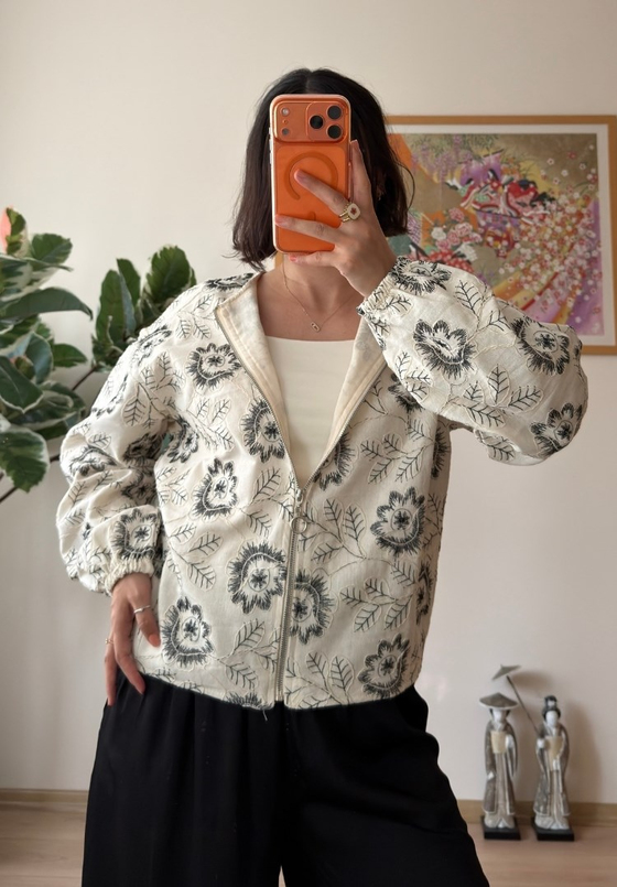 Maika Nakışlı Keten Bomber Ceket Siyah