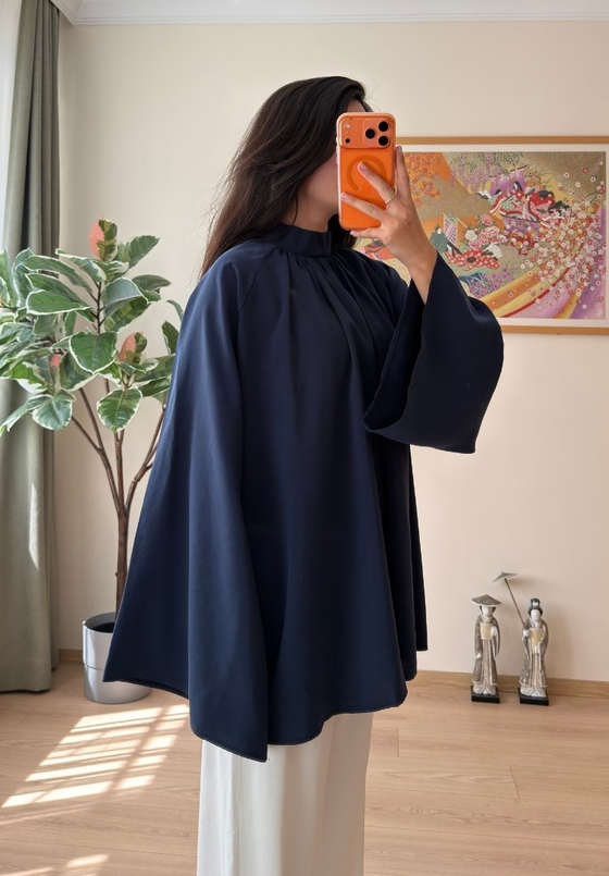 Mina Büzgülü Yaka Yarasa Kol  Bluz Lacivert