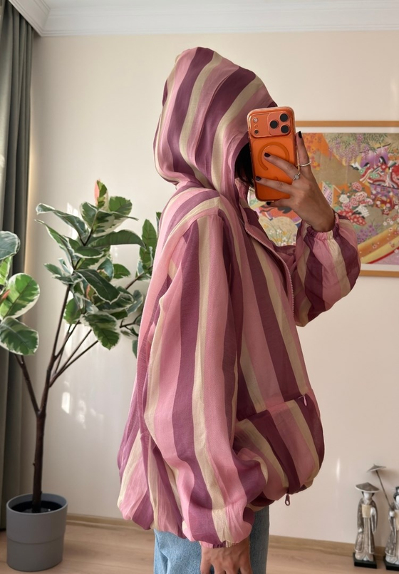 Renkli Çizgili Kapşonlu Fermuarlı Ceket Pembe