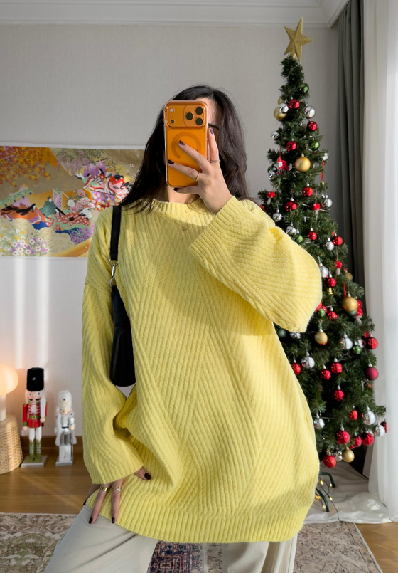 Riane Çizgi Detalı Oversize Kazak Sarı
