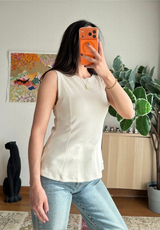 Rivay Volanlı Bluz Bej