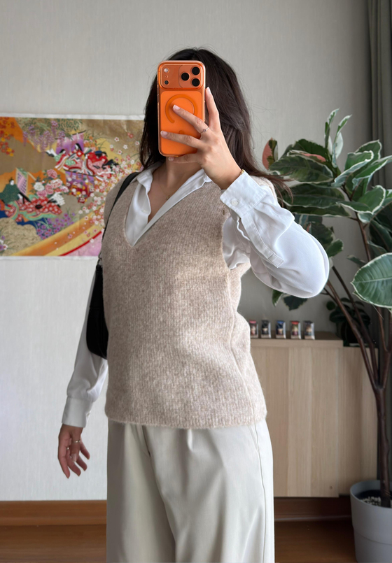 Sara V Yaka Süveter Bej