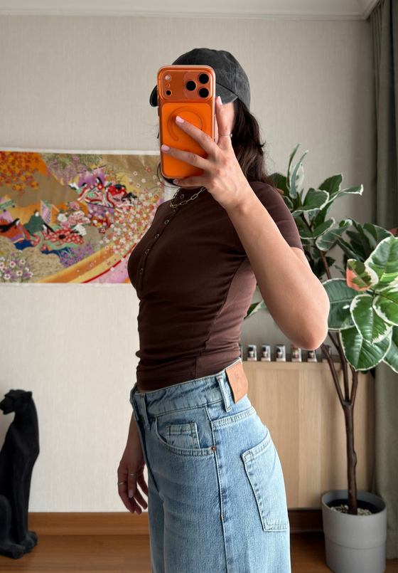 Sare Çıtlı Basic T-Shirt Kahve