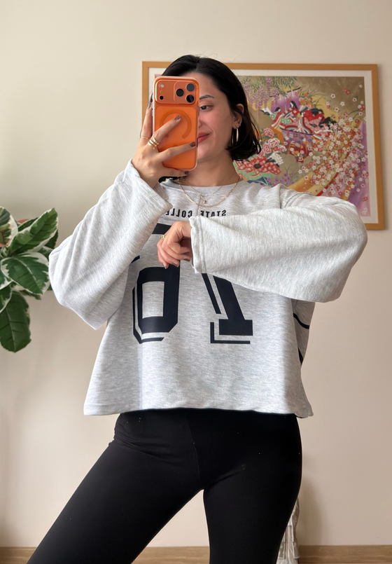 Sırtı Yıldız Baskılı Üç İplik Oversize Sweatshirt Gri