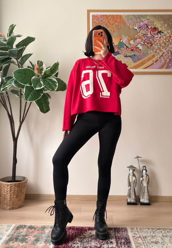 Sırtı Yıldız Baskılı Üç İplik Oversize Sweatshirt Kırmızı