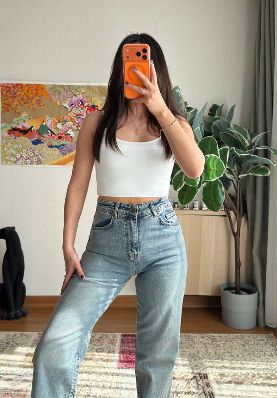 Uika Dantel Detaylı Jean