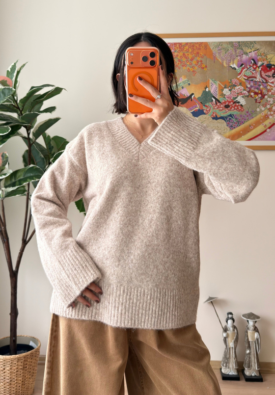 V Yaka Oversize Yumoş Kazak Bej