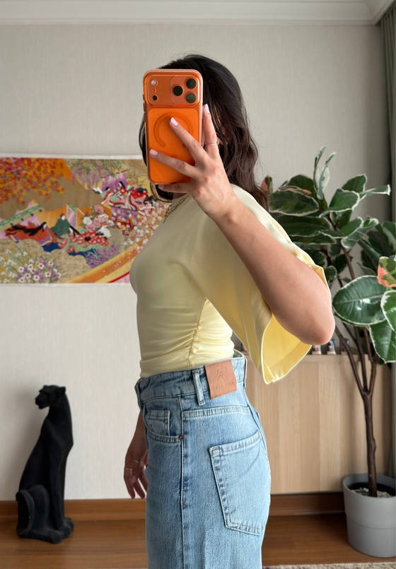 Yuina Yanı Büzgülü T-Shirt Sarı