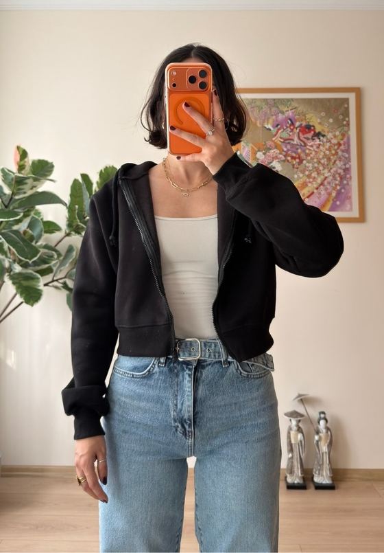 Yuki Kapşonlu Fermuarlı Kısa Sweatshirt Siyah
