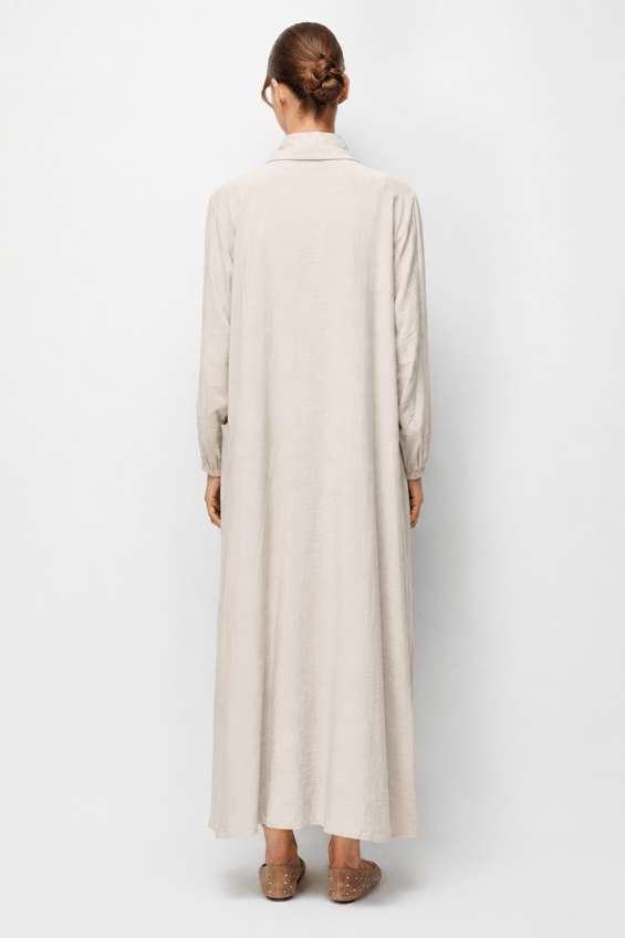 85% LyoCELL Goldy Accessory Detailed Abaya with Matching Pockets and Body - Stone
