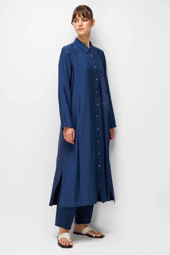 Maxi-Tunika-Set aus 85 % LyoCELL-Stoff mit goldfarbenem Muster und Zierborte – Marineblau