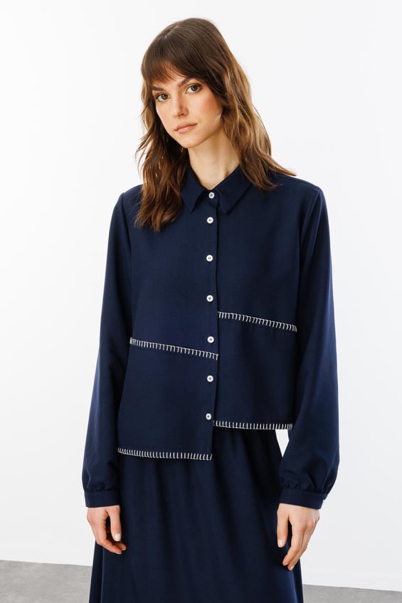 Rok/tuniekset met zijdeachtige textuur en geborduurde rand - Marineblauw