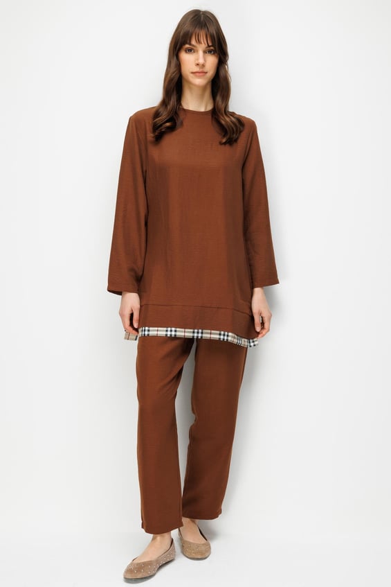 Ferra Garni zijden stoffen lichtgewicht en comfortabele broek en tuniek set - Koffie