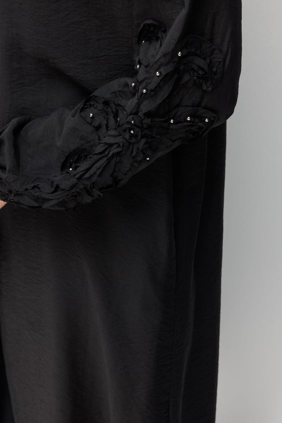 Goldy %85 LyoCELL Soft Kumaştan Kol El İşi İşleme Detaylı Zamansız Maxi Tunik Kap-Siyah