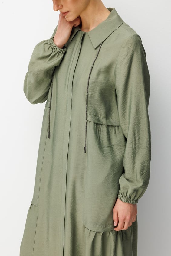 Goldy 85% LyoCELL Soft Fabric Timeless Maxi Tunika-Kleid mit Kragenkette - Khaki