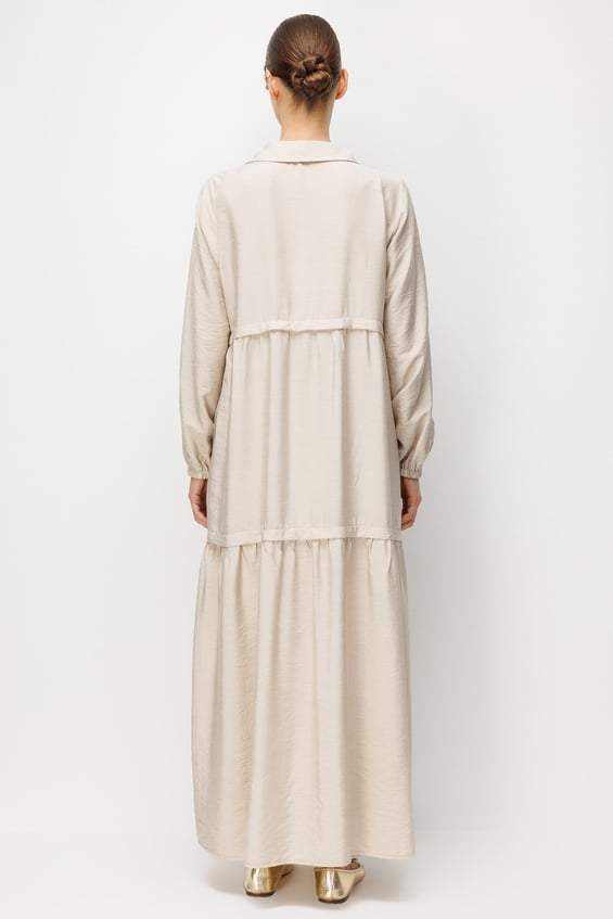 Goldy Maxi-Tunika-Kleid aus 85 % LyoCELL-Stoff, weich und zeitlos, mit Kragenkette und Verzierungen