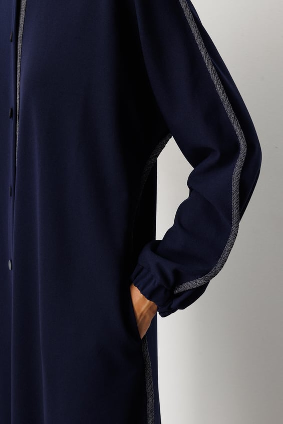 Crepe Fabric, Stretchy Texture, Pleated Detail, Comfortable Abaya - Navy Blue