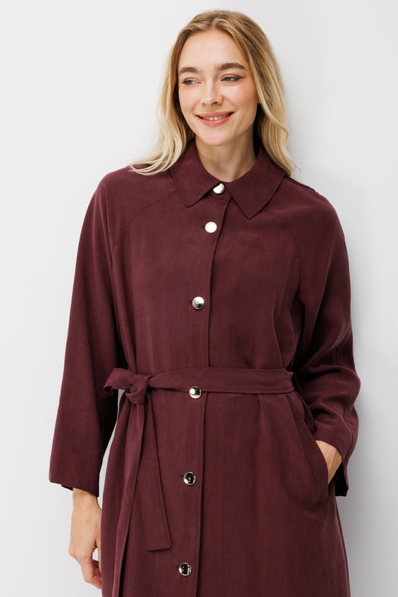 Premium Doğal ve Akıcı Kumaştan Reglan Kollu Düğmeli Midi Trenç-Bordo