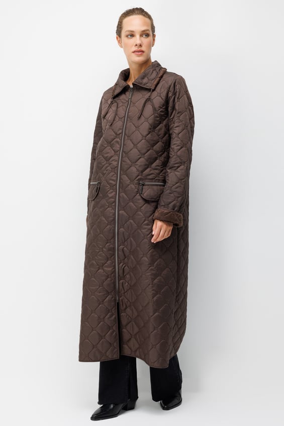 Zachte pluche binnenlaag en speciaal geborduurd patroon. Dunne, lichtgewicht, tijdloze, op maat gemaakte jas/blazer - Koffie