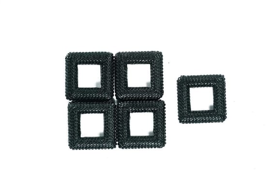 Kahverengi Kare Delikli Amigurumi Boncuk
