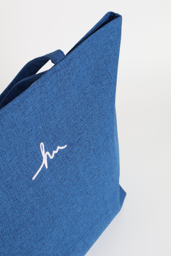 HaşemaHaşema حقيبة شاطئ زرقاء من الكتان لها شعار مطرز 21