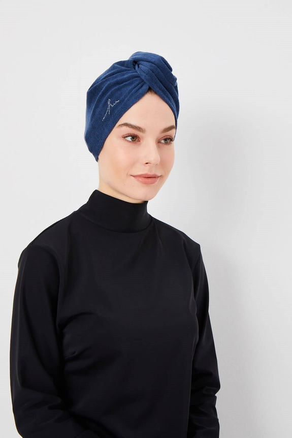 HaşemaHaşema Lacivert Haşema İmzalı Baş Havlusu