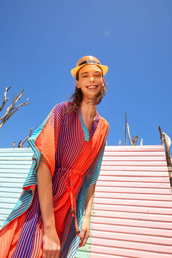 HaşemaHaşema Renkli Çizgili Turuncu Uzun Pareo