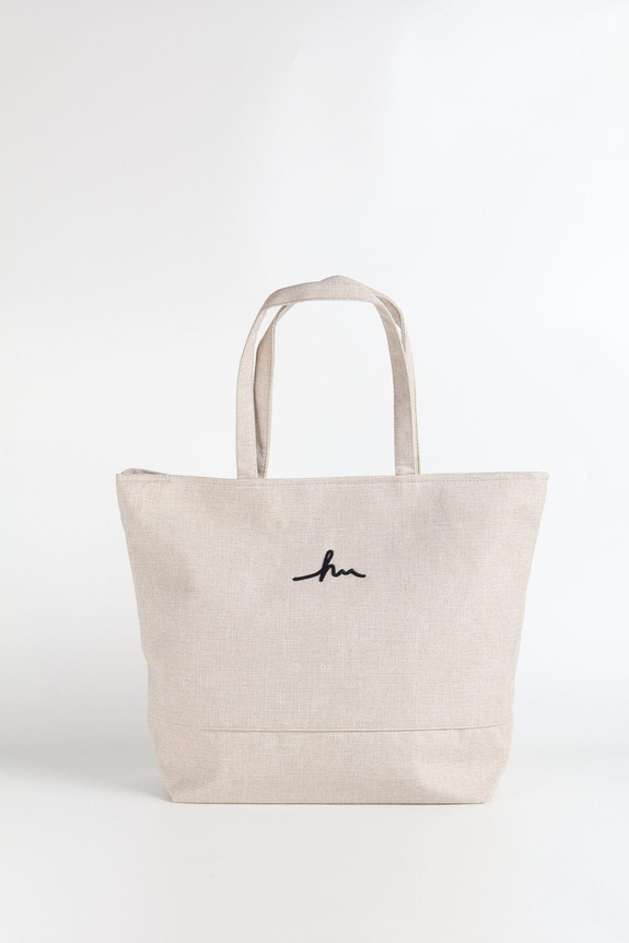 HaşemaHaşema حقيبة شاطئ أوف وايت من الكتان لها شعار مطرز 21