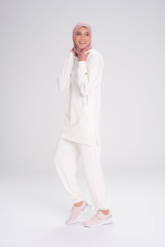 HaşemaHaşema Yumuşak Dokulu Kapüşonlu Ekru Basic Günlük Sweatshirt ACT-13