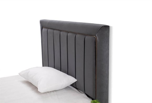 Lena Genç Karyola Başlığı