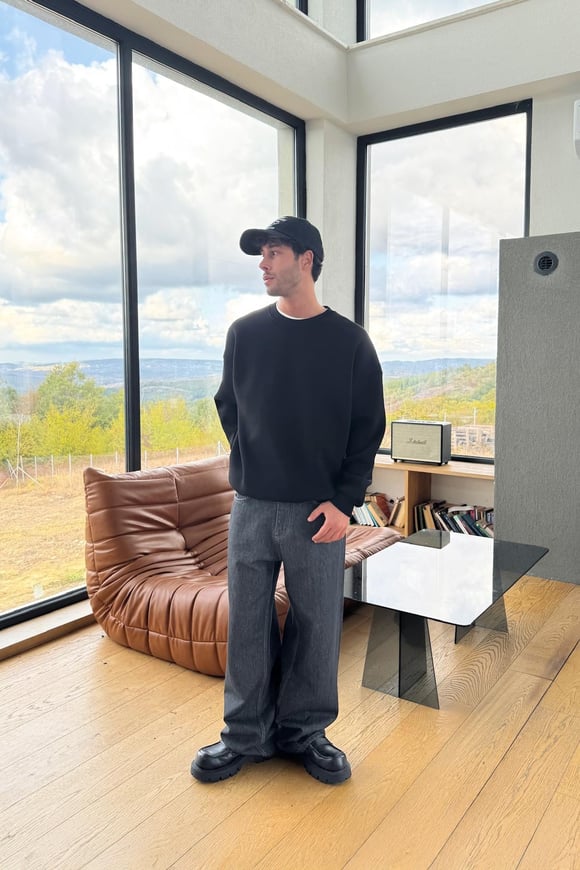 Basic Bisiklet Yaka Sweatshirt Siyah